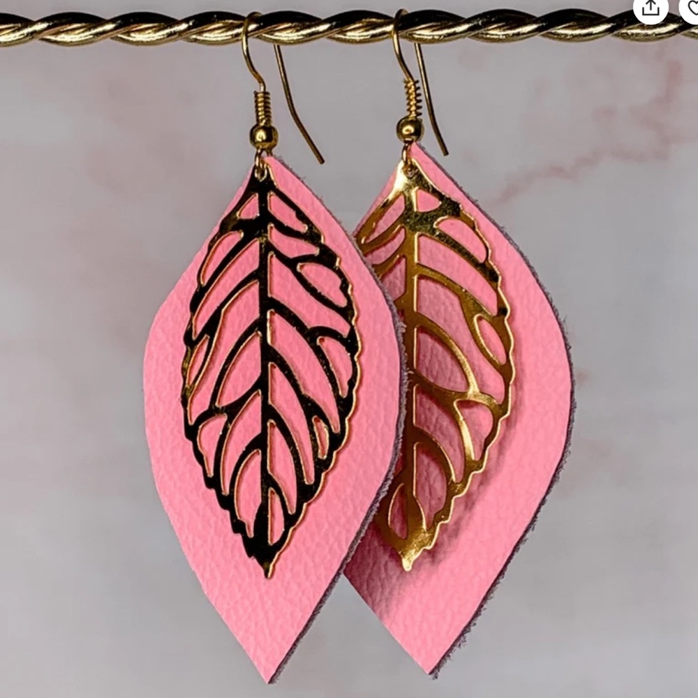 🆕Genuine Leather & Metal Leaf Dangle 1 Pair Earrings - Picture 4 of 5